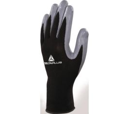 Латексные и нитриловые перчатки